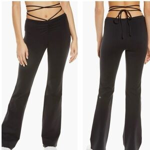 Alo Yoga‎ White Airbrush High-Waist Cinch Flare Leggings Medium